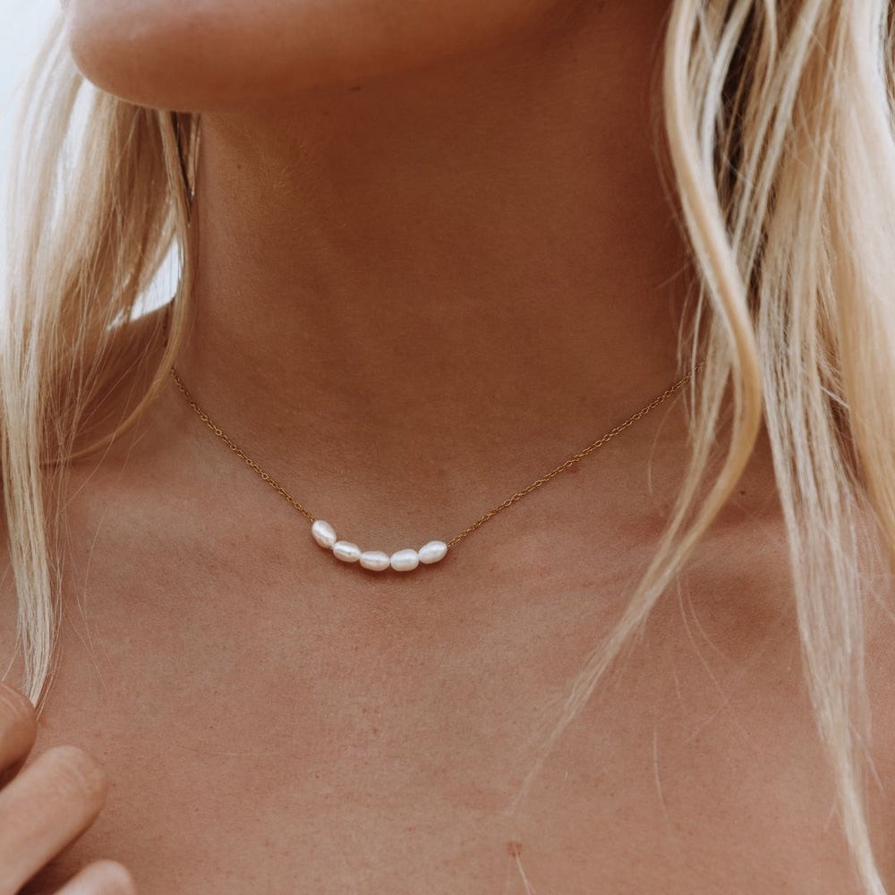 ATOLEA Dainty Freshwater Pearl Necklace - Gold